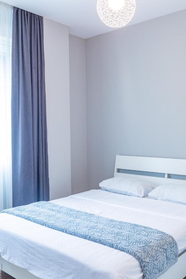 באטומי Apartment By The Sheraton מראה חיצוני תמונה