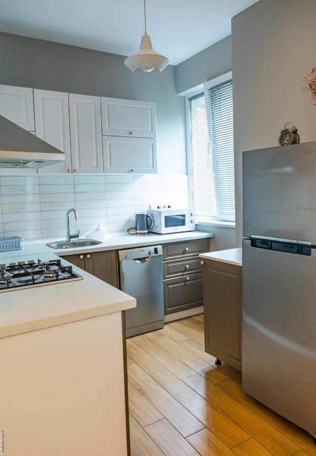 באטומי Apartment By The Sheraton מראה חיצוני תמונה