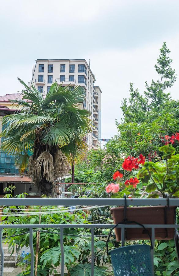 באטומי Apartment By The Sheraton מראה חיצוני תמונה